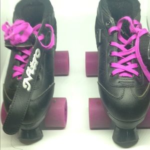 Black and purple skates cheap!!!